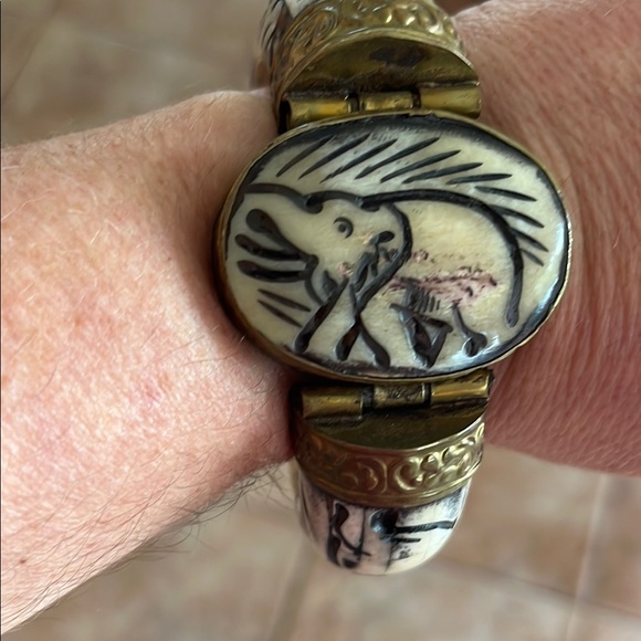 Jewelry - Unique Vintage-gold and cream bangle  Bracelet with elephant